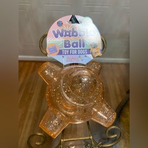 Brand New Bow Wow Erratic Bouncer 5.5” Ball For Dog